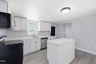 895 Stewart Rd, Four Oaks, NC 27524 - Photo 2