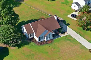 31 Birchfield Ct, Coats, NC 27521 - Photo 4