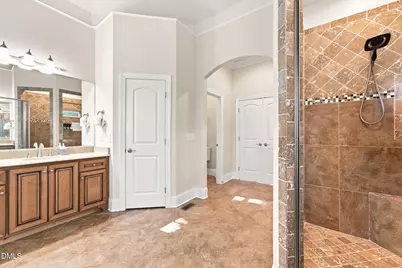 1326 Lochshire Drive, Burlington, NC 27215 - Photo 32