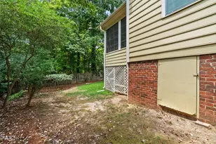 111 Brook Hollow Ct, Cary, NC 27513 - Photo 36