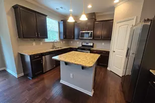 3917 Valley Side Ct, Cary, NC 27519 - Photo 12