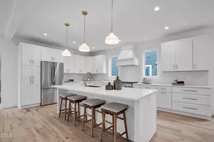 201 E Winmore Ave, Chapel Hill, NC 27516 - Photo 16
