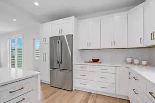 201 E Winmore Ave, Chapel Hill, NC 27516 - Photo 20