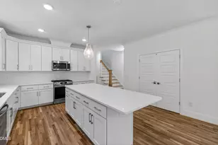 516 Heather Dr, Raleigh, NC 27606 - Photo 10