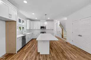 516 Heather Dr, Raleigh, NC 27606 - Photo 8