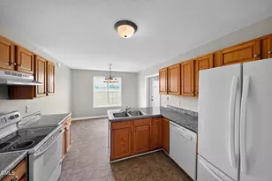 64 Jewel Ln, Four Oaks, NC 27524 - Photo 4