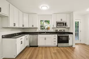102 Amesbury Ln, Cary, NC 27511 - Photo 6