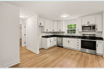 102 Amesbury Lane, Cary, NC 27511 - Photo 6