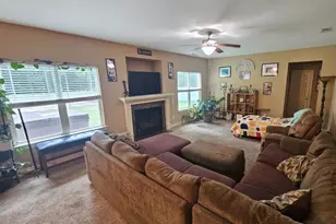 42 Burrage Dr, Angier, NC 27501 - Photo 4