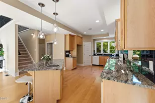 1001 Reaves Dr, Chapel Hill, NC 27516 - Photo 16