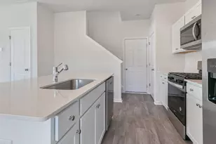 166 Rusling Leaf Dr, Fuquay Varina, NC 27526 - Photo 6