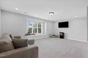 2524 Thorngrove Ct, Fayetteville, NC 28303 - Photo 16
