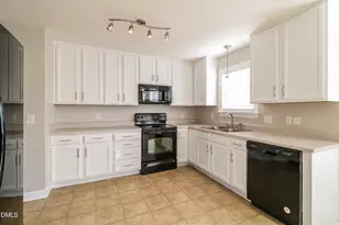 11 Glen Ridge Ct, Angier, NC 27501 - Photo 6