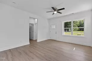 309 E Harnett St, Dunn, NC 28334 - Photo 16