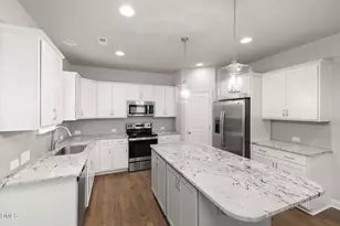 37 Mdw Vis Ln, Angier, NC 27501 - Photo 4
