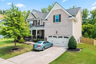 2017 Poplar High Pl, Cary, NC 27519 - Photo 2