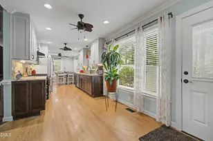 500 Pinewood Dr, Apex, NC 27502 - Photo 10