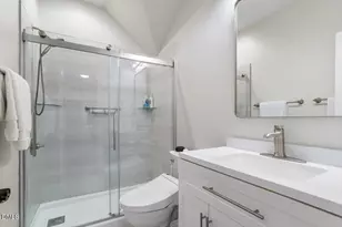 708 Meadowmont Ln, Chapel Hill, NC 27517 - Photo 56
