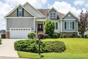319 Neuse Landing Dr, Clayton, NC 27527 - Photo 2