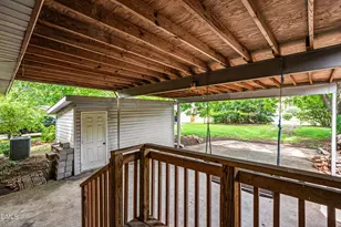 608 Howell St, Selma, NC 27576 - Photo 26