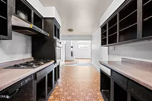 608 Howell St, Selma, NC 27576 - Photo 16