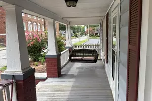 211 Tarpley St, Burlington, NC 27215 - Photo 2