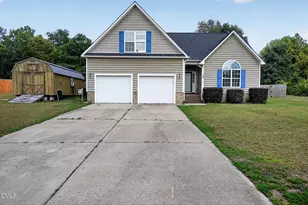 545 Colonial Hills Dr, Lillington, NC 27546 - Photo 1