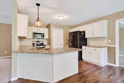235 Highcroft Circle, Benson, NC 27504 - Photo 10