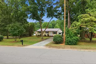 209 Montpelier Ave, Roxboro, NC 27573 - Photo 12