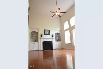882 Queen City Crescent, Apex, NC 27523 - Photo 6