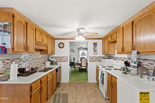 10027 Garland Hwy, Clinton, NC 28328 - Photo 18