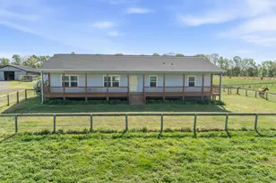 520 Plainfield Church Rd, Siler City, NC 27344 - Photo 1