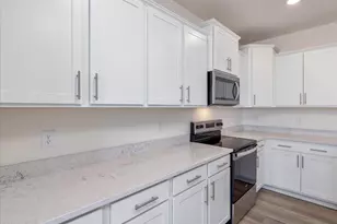 633 Sefton Park Dr, Zebulon, NC 27597 - Photo 6