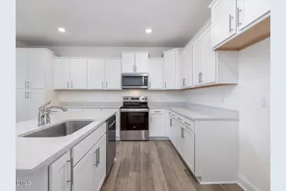 633 Sefton Park Drive, Zebulon, NC 27597 - Photo 8