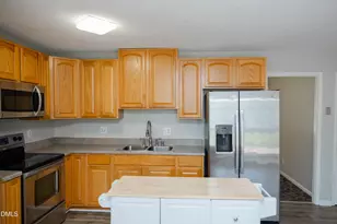 506 Saint St, Dunn, NC 28334 - Photo 4