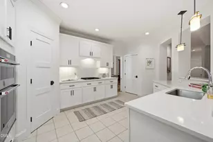 108 Graylyn Dr, Chapel Hill, NC 27516 - Photo 12