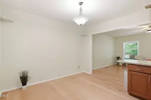 6408 Dixon Dr, Raleigh, NC 27609 - Photo 22
