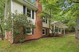 6408 Dixon Dr, Raleigh, NC 27609 - Photo 4