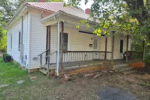 124 Academy St, Roxboro, NC 27573 - Photo 1