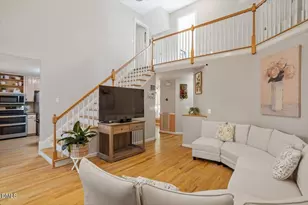 205 Hickory Glen Ln, Holly Springs, NC 27540 - Photo 2