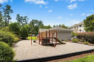 613 Ives Ct, Chapel Hill, NC 27514 - Photo 32