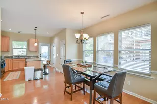 106 Kiley St, Chapel Hill, NC 27516 - Photo 8