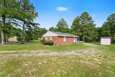 125 Surry Drive, Nashville, NC 27856 - Photo 32