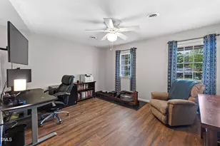 911 Emory Ln, Raleigh, NC 27609 - Photo 38