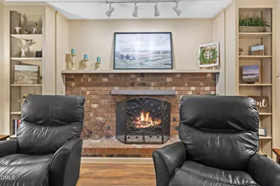 911 Emory Lane, Raleigh, NC 27609 - Photo 12