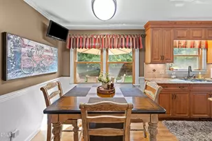 911 Emory Ln, Raleigh, NC 27609 - Photo 14