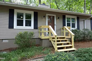 200 Honeysuckle Ln, Cary, NC 27513 - Photo 4