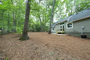 200 Honeysuckle Ln, Cary, NC 27513 - Photo 30