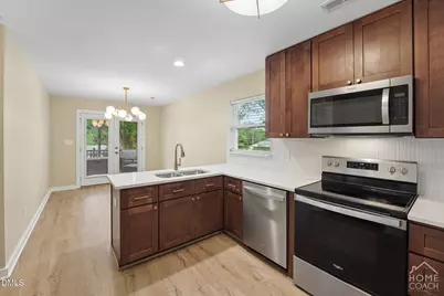 807 Staley Street, Graham, NC 27253 - Photo 10