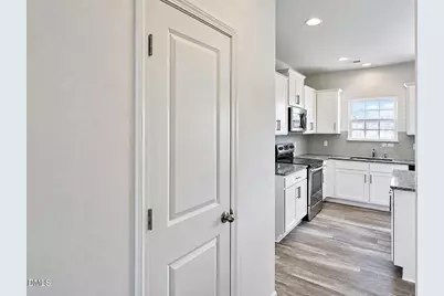 257 E Painted Way, Clayton, NC 27527 - Photo 8